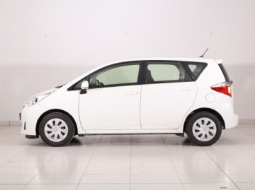 Toyota Verso-S 1.33 Dual VVT-i 99KM 2013 Toyota Verso-S 1.33 VVT-i, GAZ, Klima, zdjęcie 2