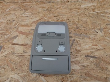 LAMPKA KABINY SCHOWEK AUDI A4 B8 A5 8T0947135B