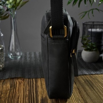 ВИНТАЖНАЯ ЖЕНСКАЯ СУМКА, ЧЕРНАЯ, СТАРАЯ