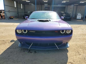 Dodge Challenger III 2016 Dodge Challenger RT Scat Pack 2016 6.4l 6.4 Benzyna 485KM, zdjęcie 5