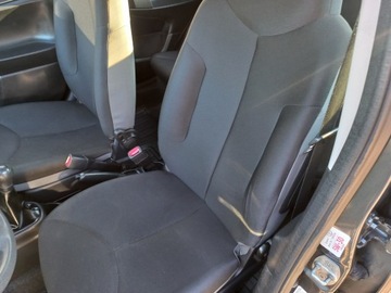 Toyota Aygo I Hatchback 5d Facelifting 1.0 VVT-i 68KM 2013 TOYOTA AYGO (_B1_) 1.0 (KGB10_) 68 KM, zdjęcie 6