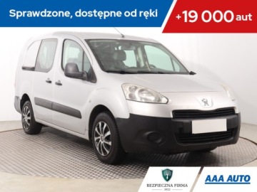 Peugeot Partner II Furgon L1 Facelifting 1.6 HDi 92KM 2014 Peugeot Partner 1.6 HDi, Salon Polska, Klima
