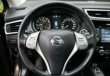 Nissan Qashqai II Crossover 1.6 DIG-T 163KM 2016 Nissan Qashqai Nissan Qashqai 1.6 DIG-T N-Connecta 1.6 Benzyna 163KM, zdjęcie 30