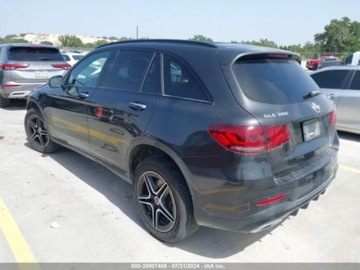Mercedes GLC C254/X254 2022 Mercedes-Benz GLC 2022r, 4Matic, 2.0L 2.0 Benzyna 255KM, zdjęcie 5