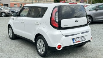 Kia Soul II 1.6 GDI 132KM 2016 Kia Soul 1.6 Benzyna Moc 132KM, zdjęcie 13