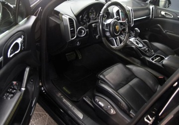 Porsche Cayenne II SUV Facelifting 3.0 E-Hybrid 416KM 2016 Porsche Cayenne Hybryda_Plug in _ Kamera _ Skory _ 3.0 Hybryda Plug-in, zdjęcie 14