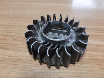 STIHL 020 MS 200 T МАГНИТНОЕ КОЛЕСО