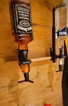 Подставка настенный держатель + дозатор JACK DANIELS другие