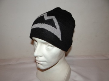 КРУТАЯ ШАПКА - SATILA МЕРИНОСОВАЯ ШЕРСТЬ