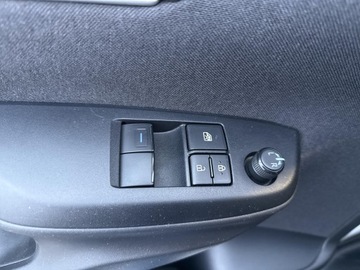 Toyota Yaris IV Hatchback 1.0 VVT-i 72KM 2022 Toyota Yaris 1.0 Comfort IV (2020-) 1.0 Comfort, zdjęcie 17