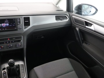 Volkswagen Golf Sportsvan Sportsvan 1.2 TSI BlueMotion Technology 110KM 2016 VW Golf Sportsvan 1.2 TSI, Salon Polska, Klima, zdjęcie 7