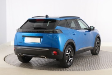 Peugeot 2008 II SUV Facelifting 1.2 PureTech 130KM 2024 Peugeot 2008 1.2 PureTech, Salon Polska, zdjęcie 4