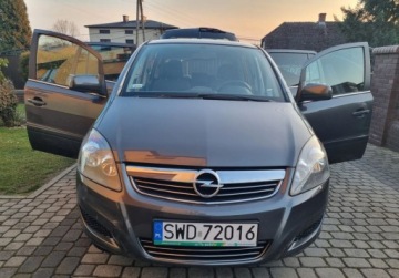 Opel Zafira B 1.6 Twinport ecoFLEX 115KM 2010 Opel Zafira 1.6I LPG 7-osob Zadbane Polecam. 1.6 BenzynaLPG 115KM, zdjęcie 24