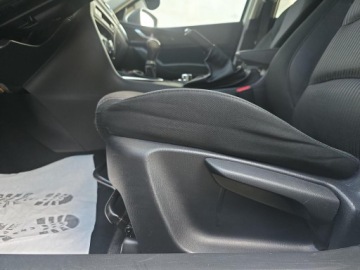 Mazda 3 III Hatchback  2.0 SKYACTIV-G  165KM 2014 3 2.0 Skymotion, zdjęcie 10