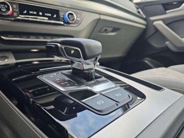 Audi Q5 II Q5-e Facelifting 2.0 50 TFSI e 299KM 2024 Audi Q5 kamery 360, head up, aktywny tempomat, matrixy, masaz foteli 2.0, zdjęcie 17