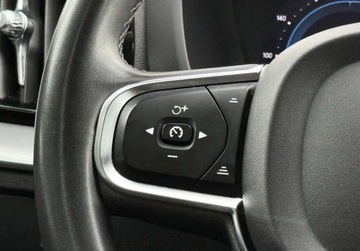 Volvo XC60 II Crossover Facelifting 2.0d B4 197KM 2022 Volvo XC 60 LED Podgrzewana kierownica i fotele Kamera FVAT23 Salon PL, zdjęcie 18