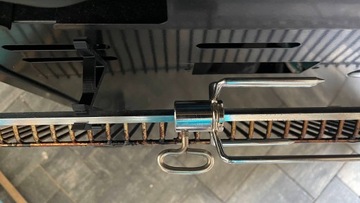 Держатель для всего вертела и полка для гриля Broil King Baron 490 и 590