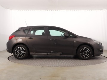 Opel Astra J Hatchback 5d Facelifting 1.6 Twinport ECOTEC 115KM 2014 Opel Astra 1.6 16V, Salon Polska, GAZ, Klima, zdjęcie 5