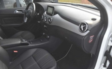 Mercedes Klasa B W246 Sports Tourer 200 CDI BlueEFFICIENCY 136KM 2014 Mercedes-Benz Klasa B Mercedes-Benz Klasa B 1.8 Diesel 136KM, zdjęcie 5