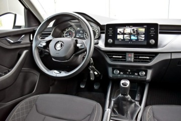 Skoda Scala Hatchback 1.0 TSI 110KM 2023 Škoda Scala Skoda Scala Bezwypadkowy / Salon, zdjęcie 14