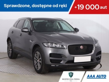 Jaguar F-Pace SUV 2.0 i4D 180KM 2017 Jaguar F-Pace 20d AWD, Serwis ASO, 177 KM, 4X4