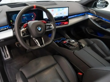 BMW Seria 5 G90-91 M Sedan 4.4 V8 727KM 2025 BMW Seria 5 M5 Sedan 4.4 (727KM) 2025, zdjęcie 4
