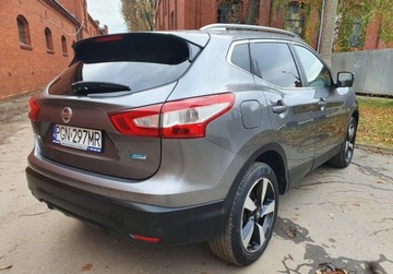 Nissan Qashqai II Crossover 1.5 dCi 110KM 2015 Nissan Qashqai Panorama Kamera 360 Hands Free GetHelp 1.5 Diesel, zdjęcie 2