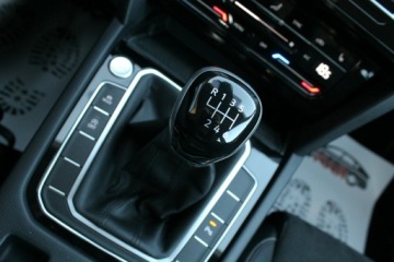 Volkswagen Passat B8 Variant Facelifting 1.5 TSI EVO 150KM 2022 Volkswagen Passat ELEGANCE 1.5 TSI 150KM Salon Polska Serwis ASO FV 23%, zdjęcie 32