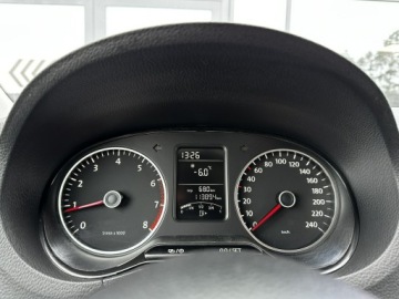 Volkswagen Polo V Hatchback 5d 1.2 60KM 2014 Volkswagen Polo R-Line! 2 kpl kół! Klimatyzacja, zdjęcie 14