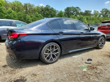 BMW Seria 5 G30-G31 2022 BMW Seria 5 530Xi 2022 2.0 Benzyna 248KM, zdjęcie 3