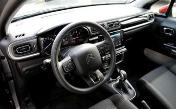 Citroen C3 III Hatchback Facelifting 1.2 PureTech 110KM 2023 Citroen C3 1.2 PureTech Shine EAT6 1.2 Benzyna 110KM, zdjęcie 2