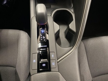 Toyota C-HR II SUV 1.8 Hybrid 140KM 2023 Toyota C-HR 1.8 Hybrid Style Toyota C-HR 1.8 Style, zdjęcie 19