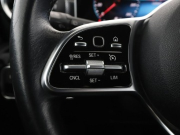 Mercedes Klasa A W177/V177 Hatchback 2.0 250 224KM 2018 Mercedes A 250 225KM Automat Navi Czujniki, zdjęcie 30