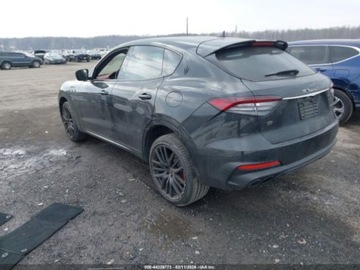Maserati Levante 2022 Maserati Levante Modena S 2022 3.8 Benzyna 550KM, zdjęcie 3