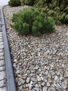 Пестрый природный заполнитель каменная кора гнейс серый 1-3 см 24 кг