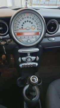 Mini One II Hatchback 1.4 95KM 2008 MINI ONE 1,4 benzyna 95 KM klima zarejestrowany 1.4 Benzyna 95KM, zdjęcie 7