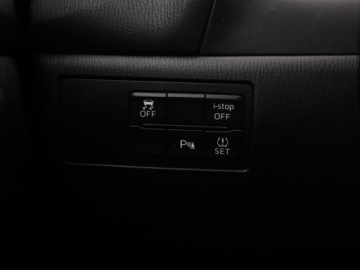 Mazda 3 III Hatchback Facelifting 2.0 SKYACTIV-G 120KM 2017 Mazda 3 klima auto navi grzane fotele kamera i, zdjęcie 31