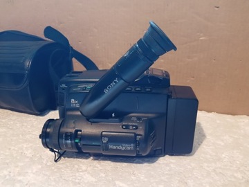 SONY CCD-TR50E + сумка