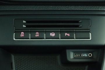 Volkswagen Tiguan I SUV Facelifting 2.0 TDI CR DPF BlueMotion 110KM 2015 VW Tiguan 2.0 TDI, Salon Polska, Navi, Xenon, zdjęcie 16