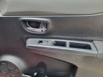 Toyota Yaris III Hatchback 5d 1.0 VVT-i 69KM 2013 TOYOTA YARIS VAN * 1.0l benzyna 69KM Salon PL Bezwypadkowy 1 wł *VAT23%, zdjęcie 21