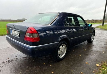 Mercedes Klasa C W202 Sedan W202 2.8 193KM 1995 Mercedes-Benz Klasa C Niski przebieg, skorzana tapicerka, klimatyzacja 2.8, zdjęcie 3