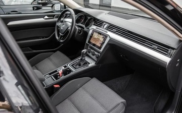Volkswagen Passat B8 Variant 1.6 TDI BlueMotion Technology 120KM 2017 Volkswagen Passat TDI 120KM Lift Ledy Navi DsG ALu 2xPdc Full Serwis Aso G, zdjęcie 28
