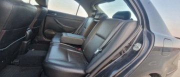 Toyota Avensis II Sedan 2.2 D-4D 177KM 2005 Toyota Avensis SALON PL D4D 177KM 2.2 Diesel 177KM, zdjęcie 8