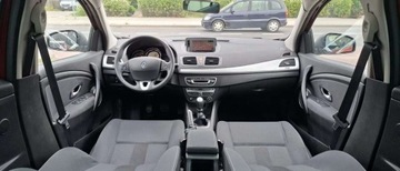 Renault Megane III Hatchback 2.0 16v TCe 180KM 2009 Renault Megane Renault Megane 2.0 16V TCE Privilege 2.0 Benzyna 180KM, zdjęcie 9