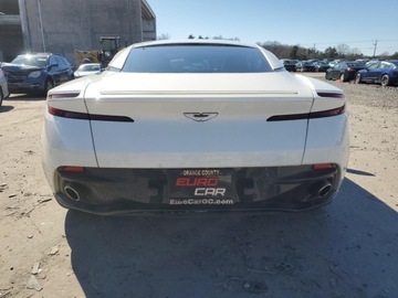 Aston Martin DB11 2017 Aston Martin DB11 2017 5.2l 5.2 Benzyna 600KM, zdjęcie 2