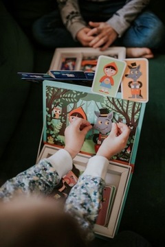 Магнитная книга JANOD МИР СКАЗОК Магнитный пазл