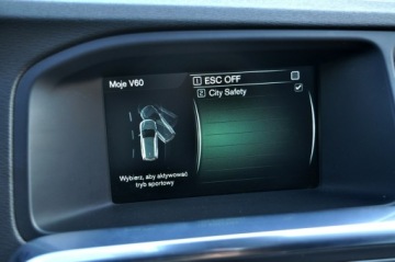Volvo V60 I Kombi Facelifting 2.0 D3 136KM 2014 Volvo V60 2.0 D3 5-Cylindrów Lift Digital Led, zdjęcie 23