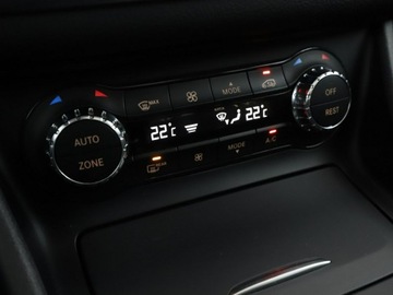 Mercedes GLA I Off-roader 2.0 250 211KM 2016 Mercedes GLA 250 4x4 automat full LED półskóra, zdjęcie 27