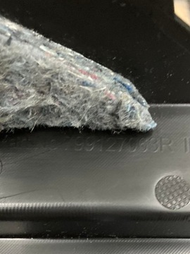 KRYT DRŽÁKY ROLETA LEVÉ DACIA DUSTER II 799127063R