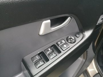 Kia Sportage III SUV 1.7 CRDi 116KM 2011 Kia Sportage 1,7 CRDI 116KM Klima tronik Skóra, zdjęcie 10